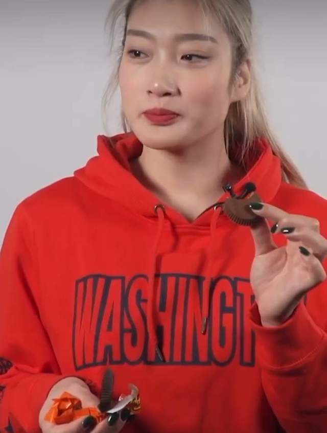 偷拍.送货的女人